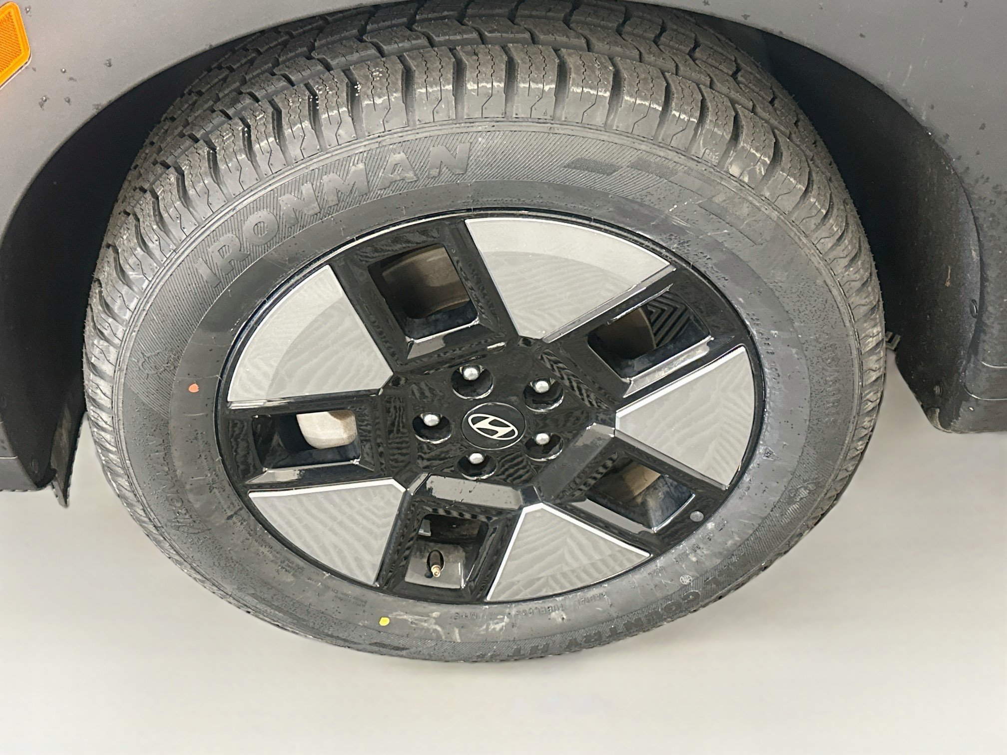 Used 2025 Hyundai Santa Fe SEL AWD/4WD image 36