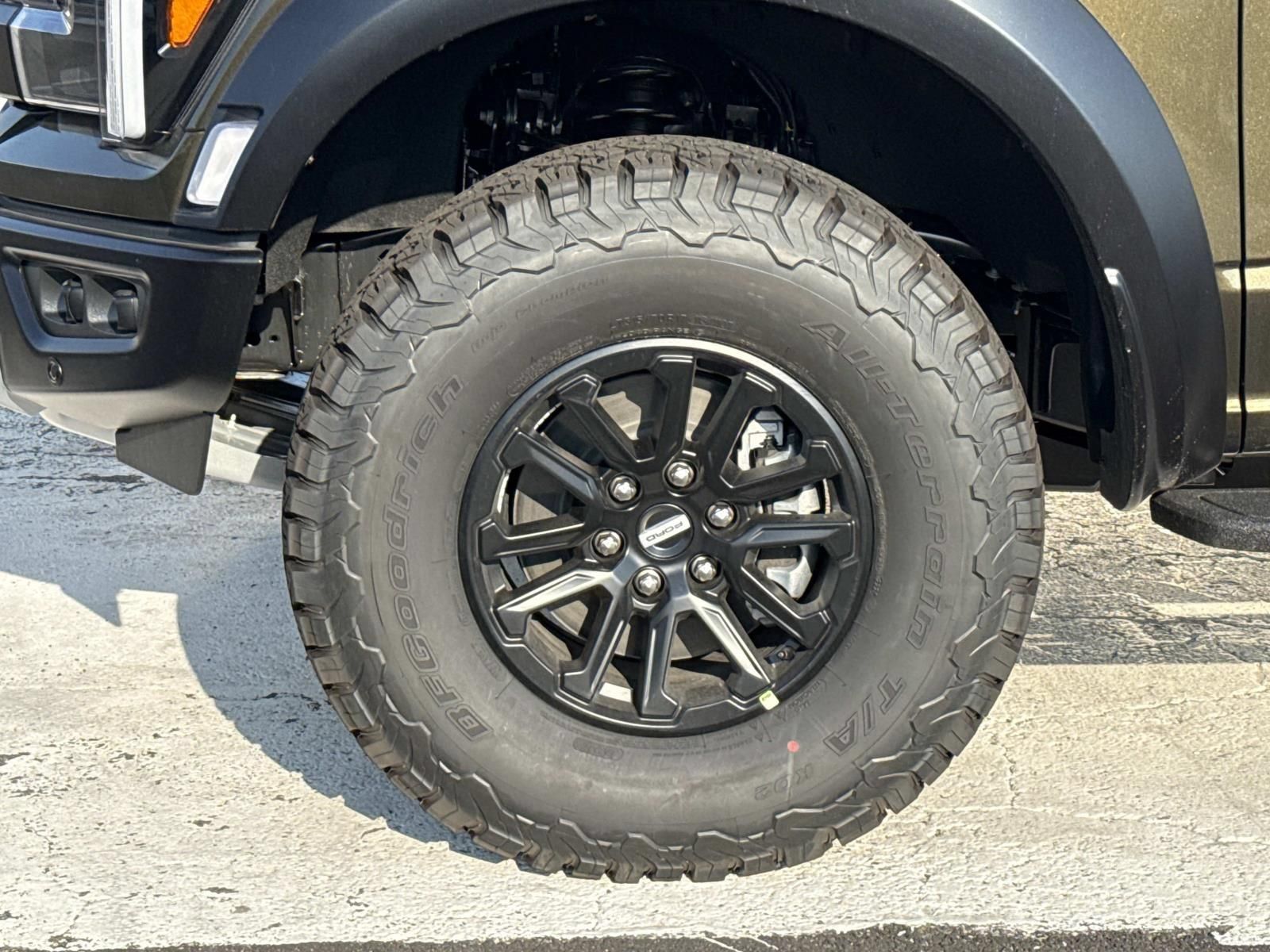 New 2026 Ford F150 Raptor AWD/4WD image 9