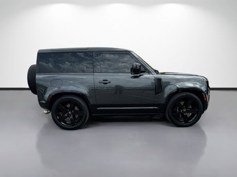 Used 2023 Land Rover Defender 90 V8 AWD/4WD image 2