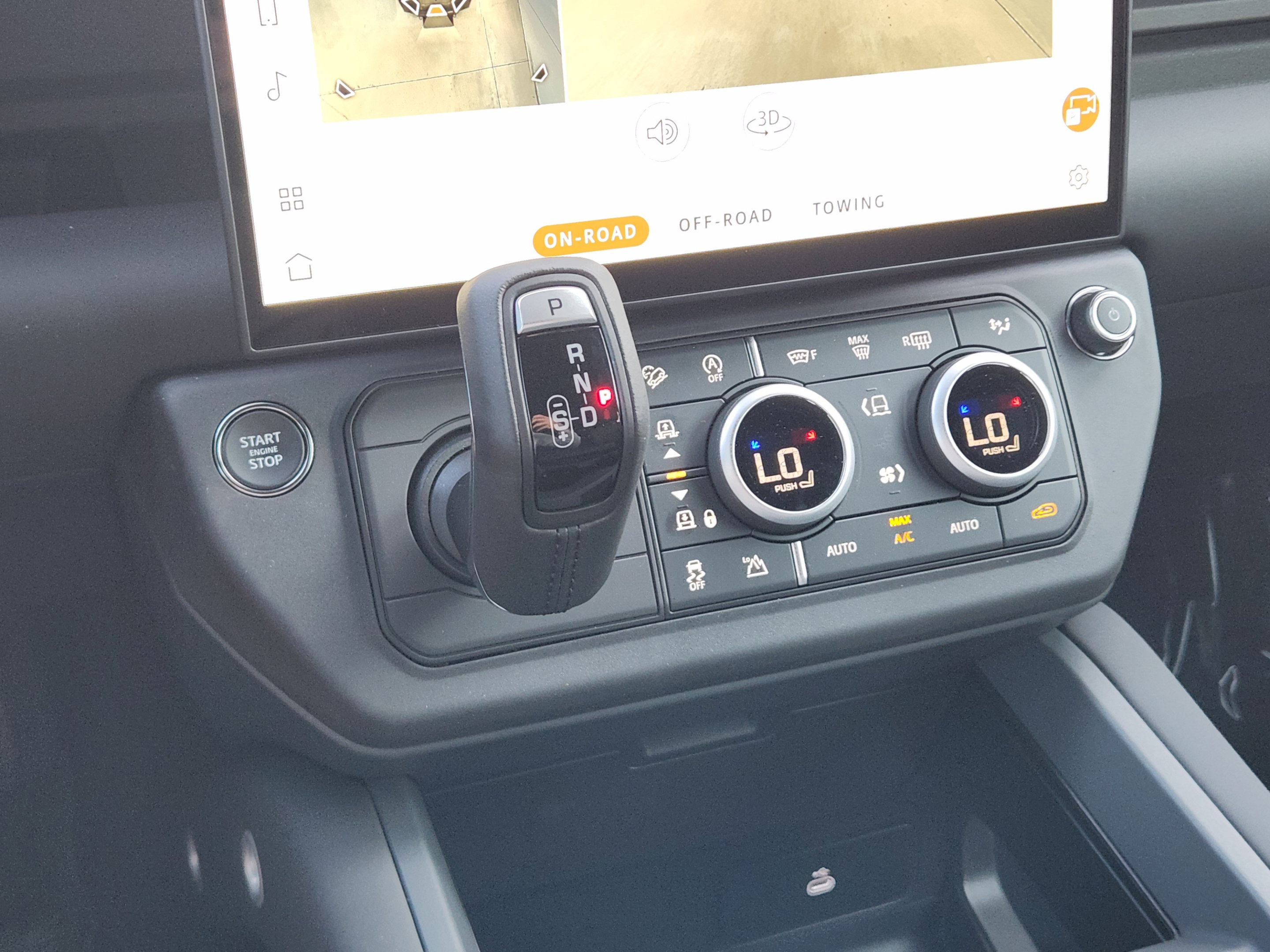 New 2026 Land Rover Defender 110 X-Dynamic SE AWD/4WD image 14