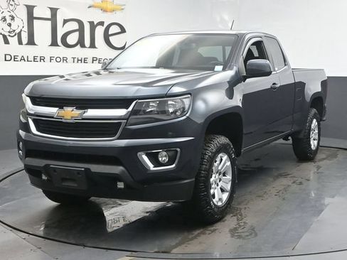 Used 2017 Chevrolet Colorado LT w/ LT Convenience Package RWD image 7