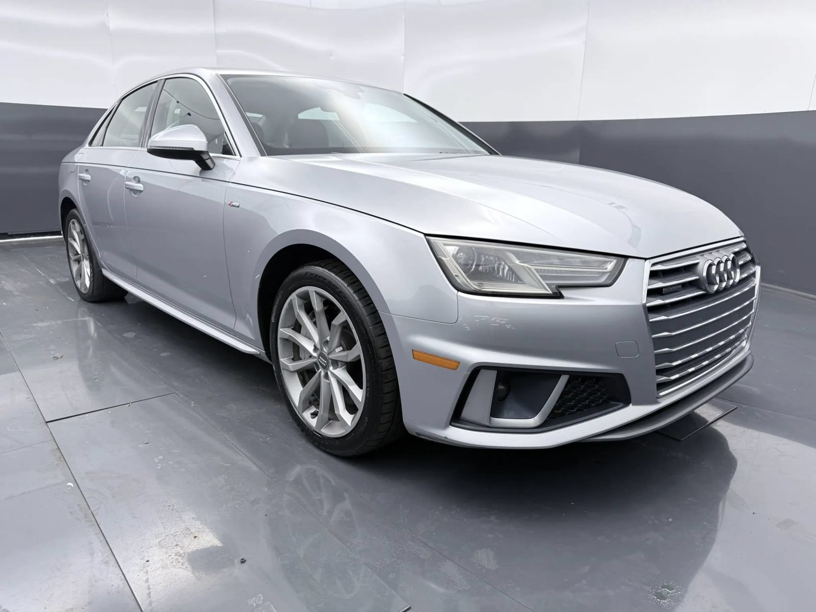Used 2019 Audi A4 2.0T Premium w/ 18" Wheel Package AWD/4WD image 2