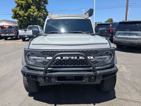Used 2023 Ford Bronco Badlands w/ Sasquatch Package AWD/4WD image 11