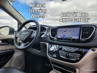 Used 2022 Chrysler Pacifica Touring-L video 2