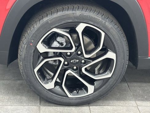 New 2026 Chevrolet Trax RS image 6