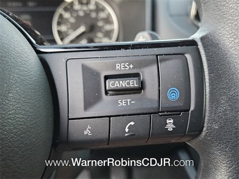 Used 2023 Nissan Rogue SV image 24