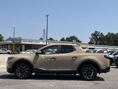 Used 2023 Hyundai Santa Cruz SE w/ Tow & Go Package AWD/4WD image 13