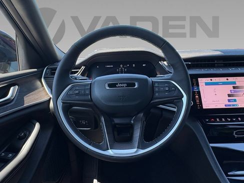 New 2026 Jeep Grand Cherokee L 2WD image 10