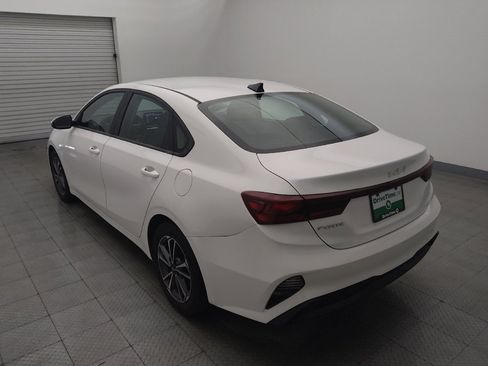 Used 2022 Kia Forte LXS w/ LXS Technology Package FWD image 5