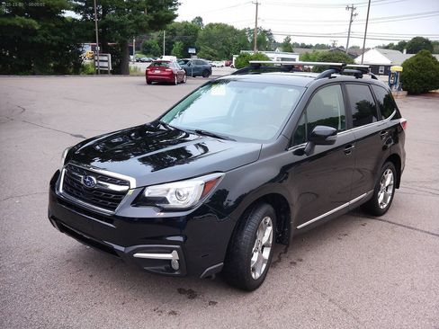Used 2018 Subaru Forester 2.5i Touring AWD/4WD image 1