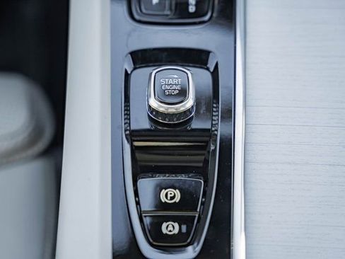 New 2026 Volvo XC60 B5 Ultra w/ Protection Package Premier image 26