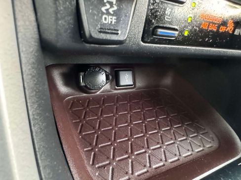 Certified 2020 Toyota RAV4 Limited w/ Limited Grade Weather Package AWD/4WD image 36