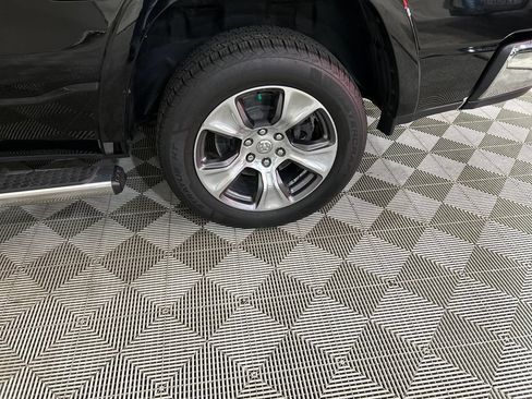 Used 2020 RAM 1500 Laramie RWD image 11