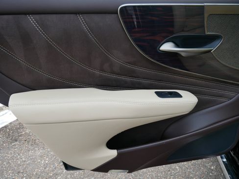 Used 2020 Lexus LS 500 AWD image 14