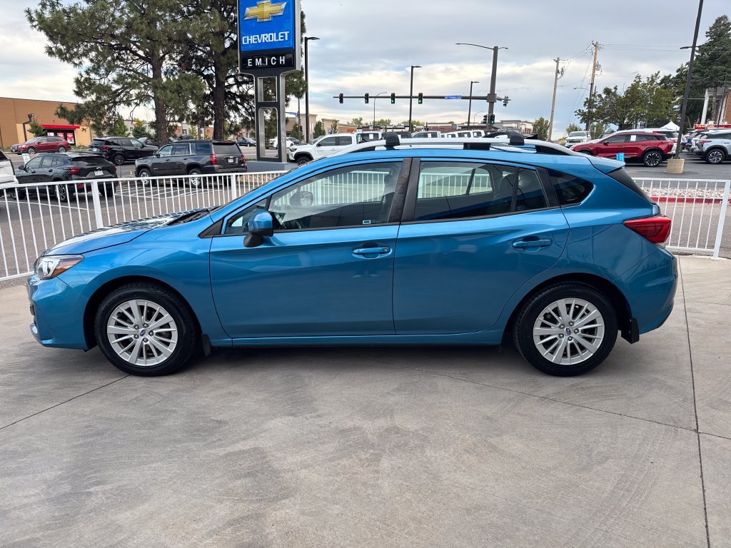 Used 2017 Subaru Impreza 2.0i Premium AWD/4WD image 2