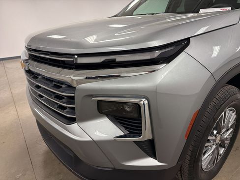 New 2026 Chevrolet Traverse LT image 10