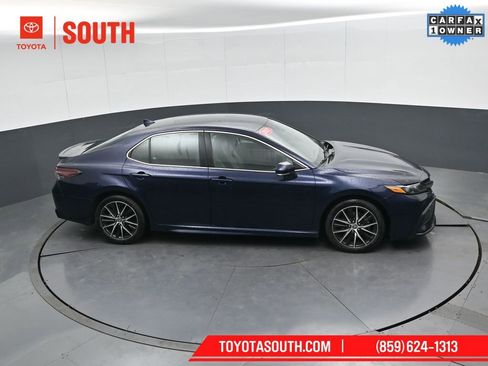 Used 2021 Toyota Camry SE w/ Convenience Package image 45
