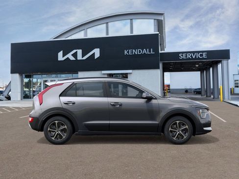 New 2026 Kia Niro EX image 7