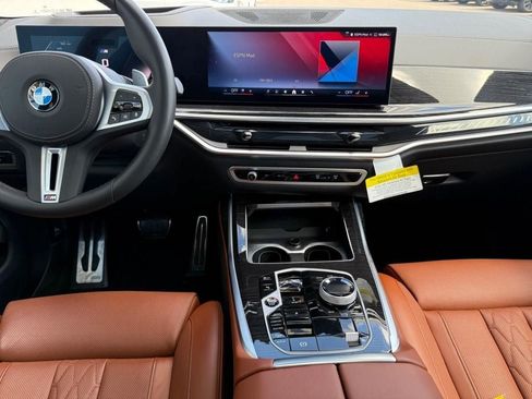 Certified 2026 BMW X7 M60i AWD/4WD image 11