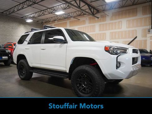 Used 2021 Toyota 4Runner TRD Off-Road AWD/4WD image 1