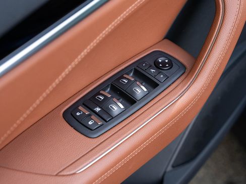 Used 2022 Maserati Levante Modena image 15