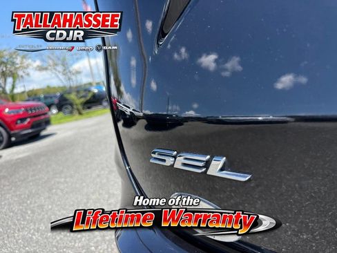 Used 2024 Ford Edge SEL AWD/4WD image 6