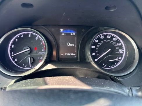 Used 2021 Toyota Camry SE FWD image 17