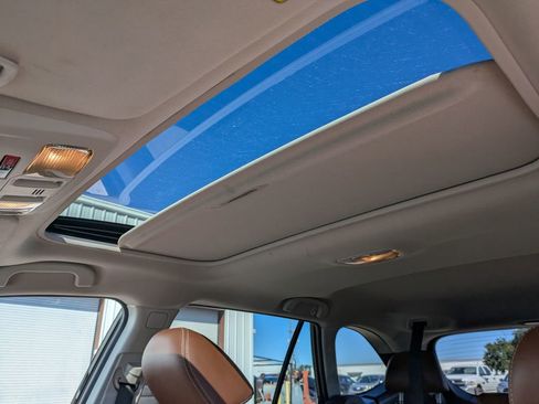 Used 2017 Subaru Outback 3.6R Touring w/ Popular Package #5A image 17