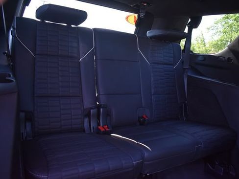 Used 2024 Cadillac Escalade Sport Platinum w/ Heavy-Duty Trailer Package AWD/4WD image 20