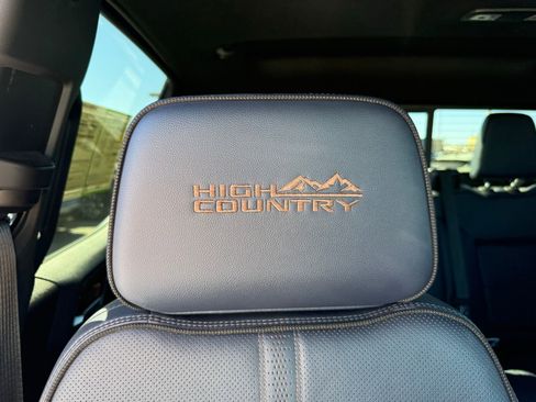 Used 2023 Chevrolet Silverado 1500 High Country w/ Technology Package AWD/4WD image 44