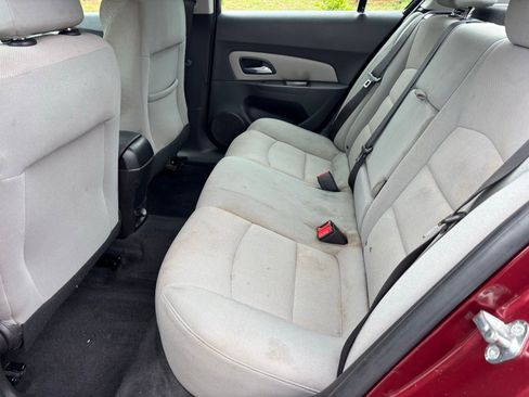 Used 2015 Chevrolet Cruze LT FWD image 16