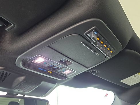 Used 2024 Ford F150 Raptor AWD/4WD image 32