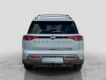 New 2026 Nissan Pathfinder Platinum w/ Cargo Package