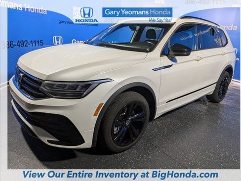 Used 2023 Volkswagen Tiguan SE R-Line FWD image 8