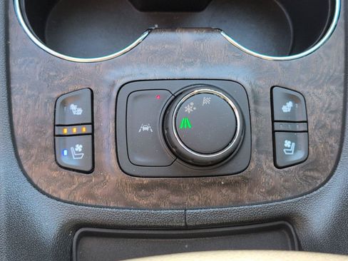 Certified 2023 GMC Acadia Denali FWD image 25