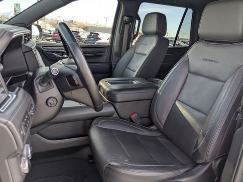 Used 2023 GMC Yukon Denali image 30