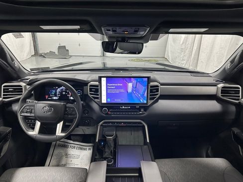 Used 2025 Toyota Sequoia Limited image 42