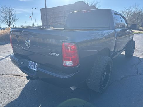 Used 2018 RAM 1500 Express w/ Express Value Package image 4