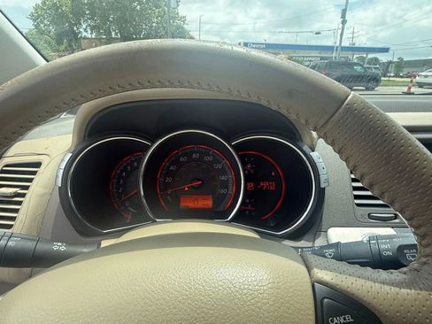 Used 2010 Nissan Murano SL w/ Accessory Value Pkg FWD image 13