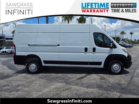 Used 2025 RAM ProMaster 2500 w/ Convenience Group FWD image 5