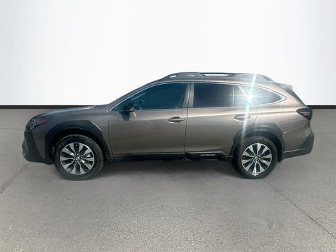 Used 2024 Subaru Outback Limited w/ Popular Package #2 AWD/4WD image 4