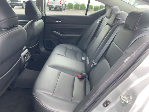 Used 2021 Nissan Altima 2.5 SL FWD image 12