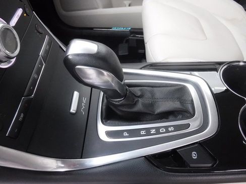 Used 2017 Ford Edge Titanium w/ Technology Package image 22