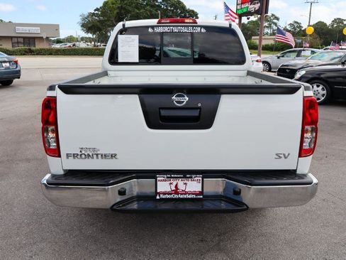 Used 2021 Nissan Frontier SV image 4