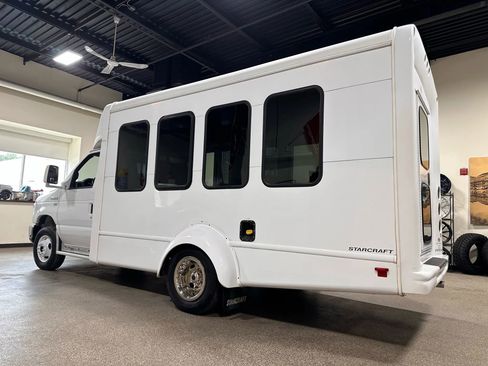 Used 2015 Ford E-350 and Econoline 350 Super Duty image 9