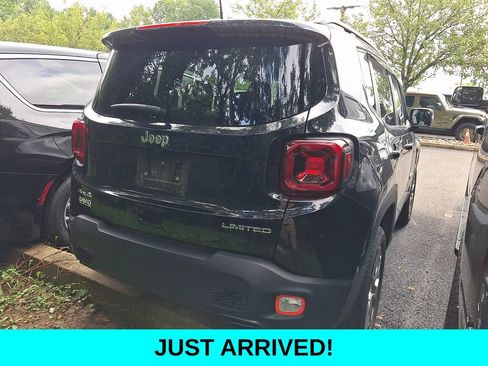 Used 2020 Jeep Renegade Limited w/ UConnect 8.4 Nav Group AWD/4WD image 4