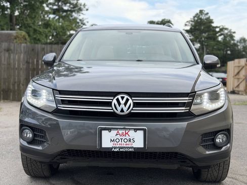 Used 2013 Volkswagen Tiguan SE FWD image 3