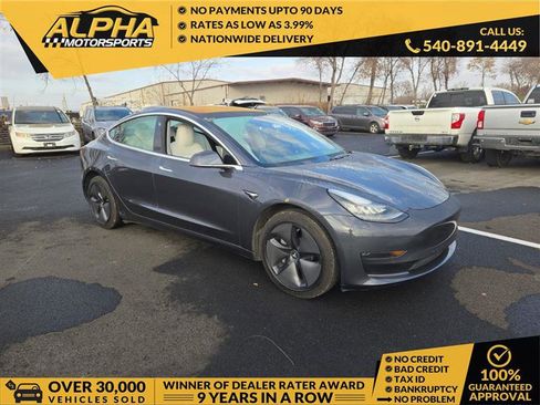 Used 2018 Tesla Model 3 Long Range image 1