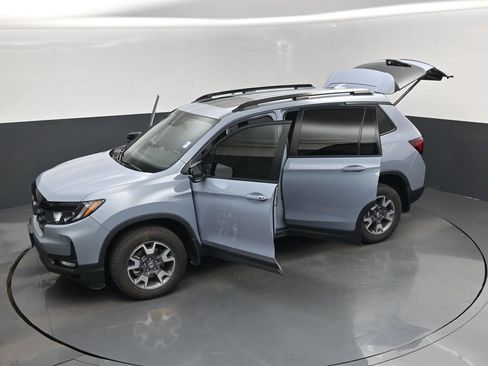 Used 2023 Honda Passport TrailSport image 20