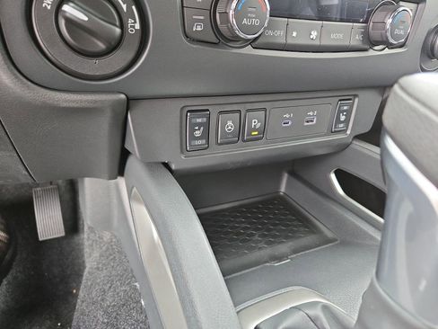 New 2026 Nissan Frontier SV w/ SV Convenience Package AWD/4WD image 27